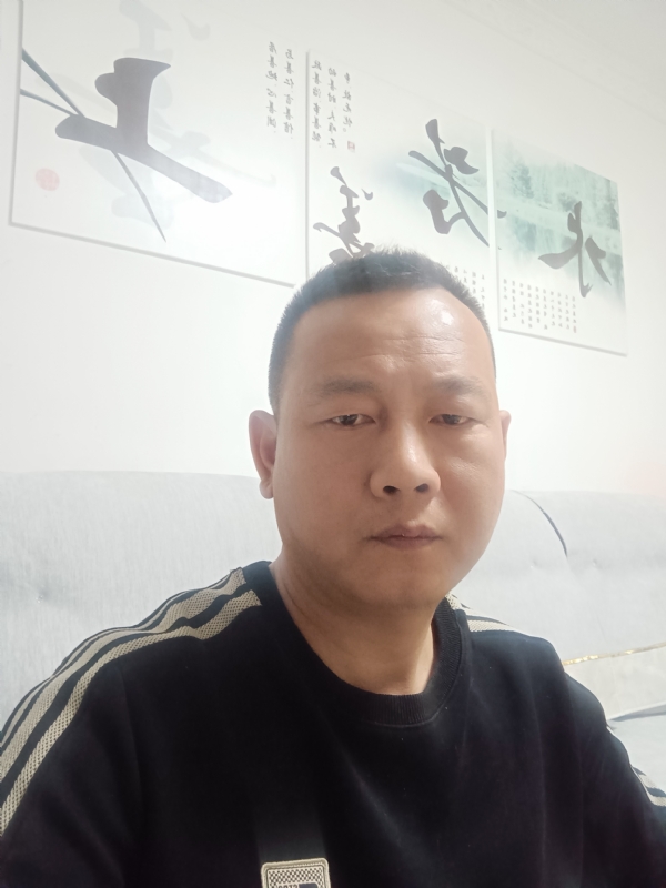 静度流年的第一张照片--嵩明闪婚服务中心